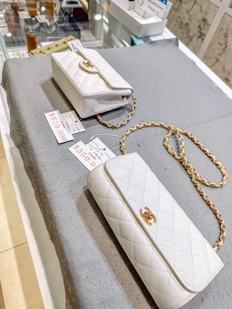 Best Things to Do in Tokyo Japan - Vintage shopping in Shimokitazawa